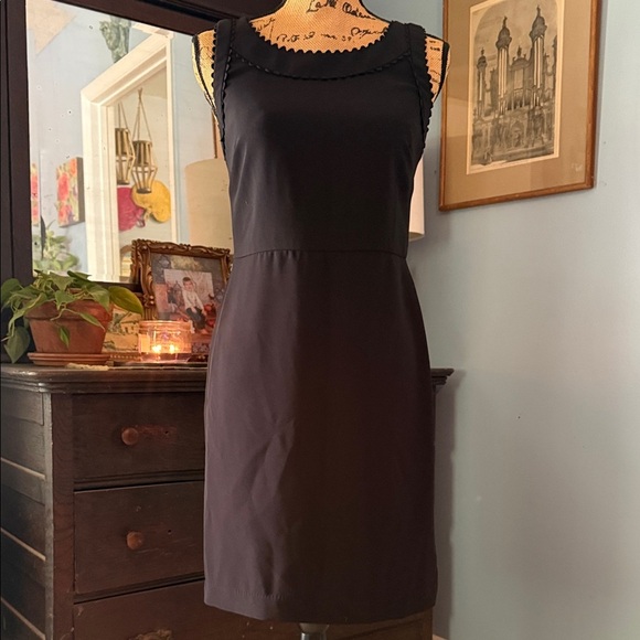 Ann Taylor Black Scalloped Sleeveless Sheath Dress - Picture 5 of 9